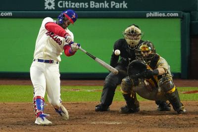 GIF of the Moment: Bryce Harper's walk-off