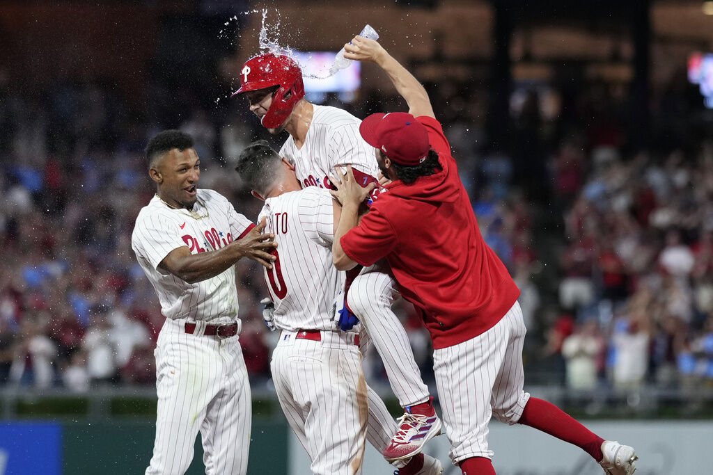 Phillies make Turner signing official, reveal jersey number - CBS  Philadelphia