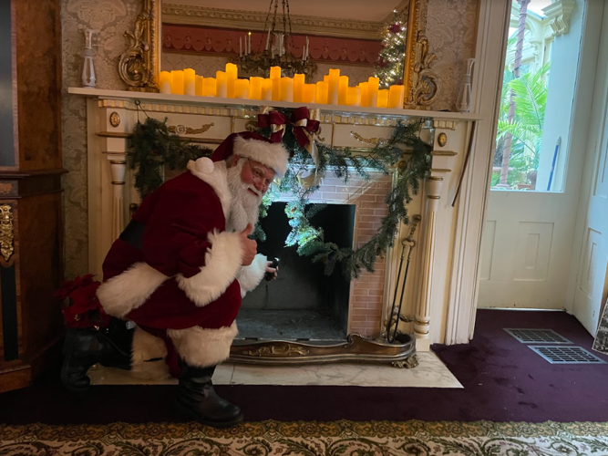 Santa come deals