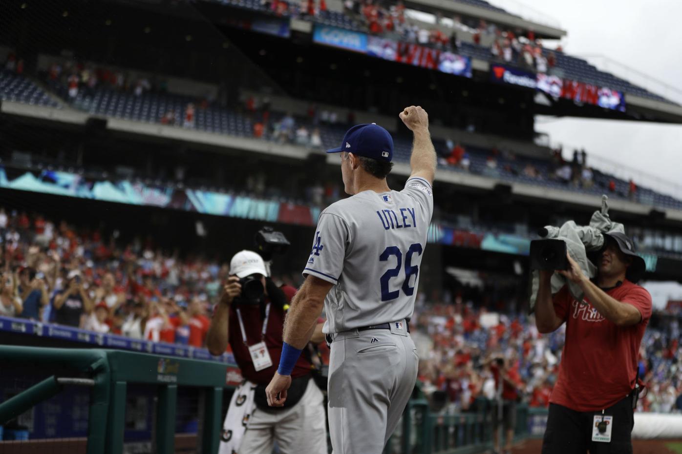 Bye forever: Chase Utley gives Philly fans final, emotional