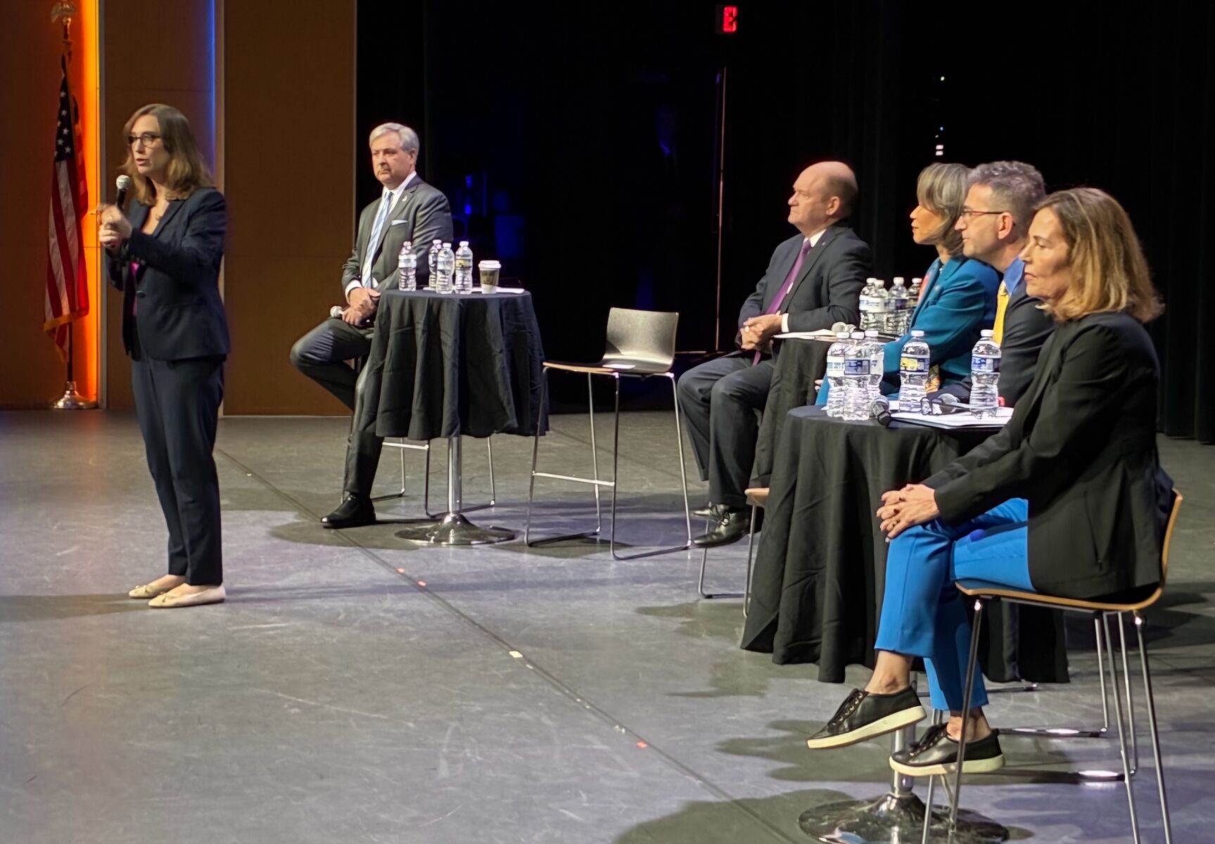 Congressional delegation, Gov, AG take questions at Saturday town hall