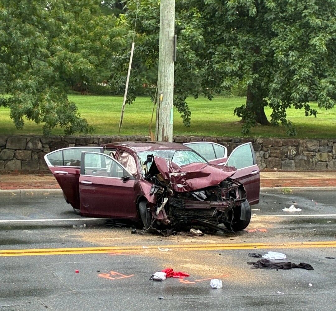 Three seriously hurt in Pennsylvania Ave crash