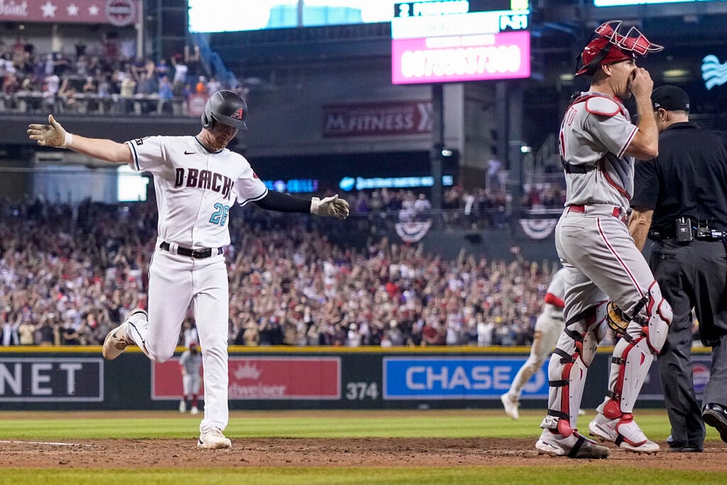 Phillies' bats go quiet during 2-1 loss to Diamondbacks in Game 3 of NL  Championship Series