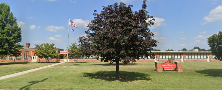 One teen caught, others sought, in alleged van theft attempt in elementary school parking lot