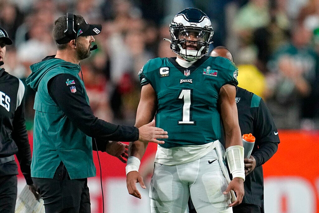 Philadelphia Eagles: Hurts' game brings more questions than answers