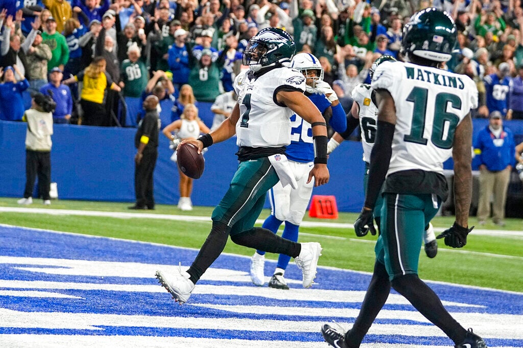 13-1 Eagles lead the way with 8 players in Pro Bowl Games