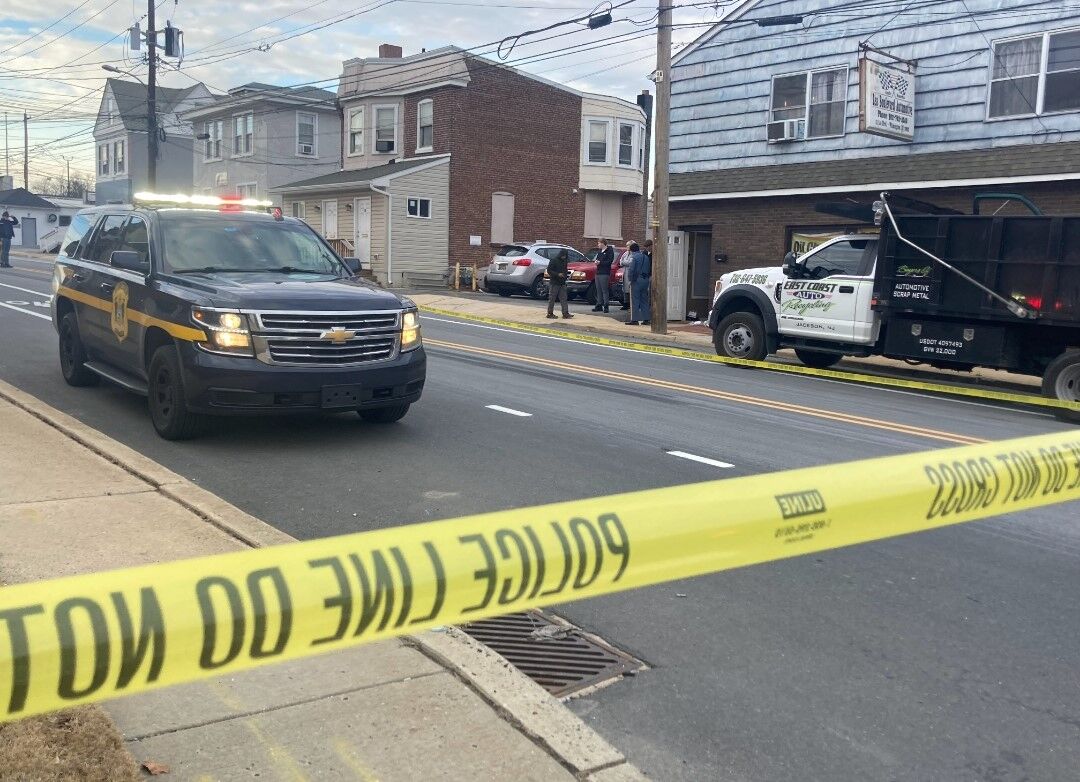 Man critically injured after being shot on East Lea Boulevard