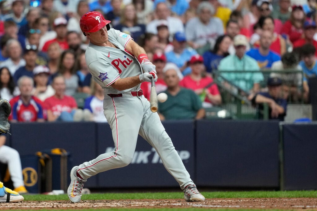 J.T. Realmuto hits 3-run homer in 5-run 6th and Phillies hold off Brewers 9-8 | Sports | wdel.com