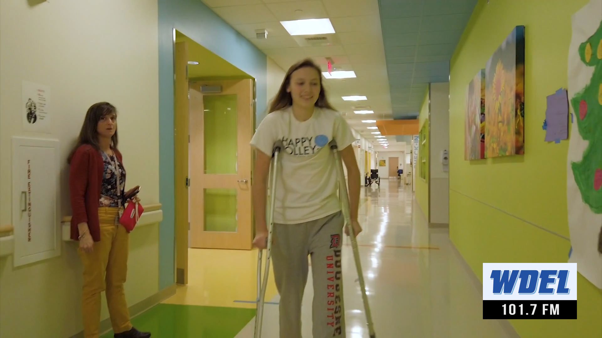 VIDEO | Christmas Miracle: A Nearly Paralyzed Cheerleader Walks Again ...