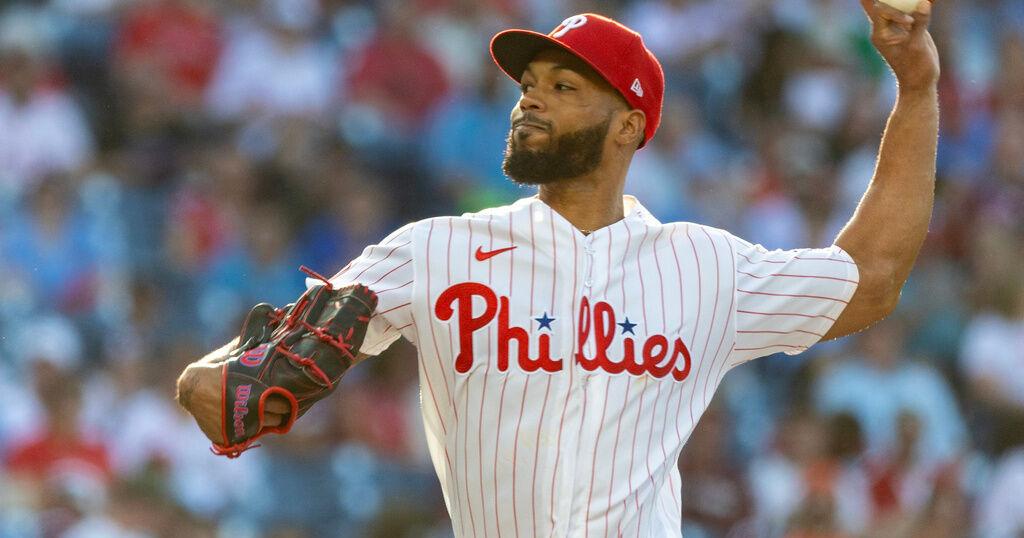 Sánchez becomes 1st starter to reach 10 wins in victory over Pirates