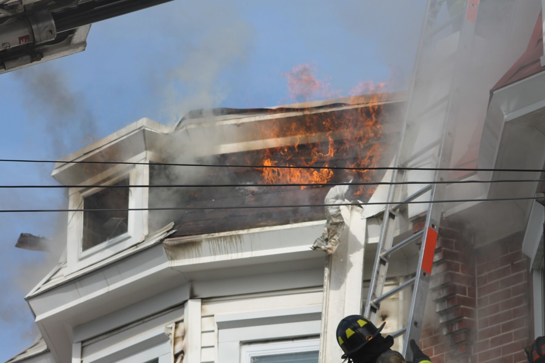 Fire damages mixed-use building in Wilmington