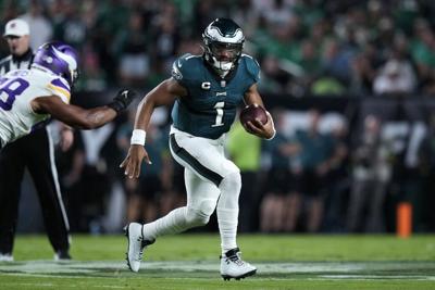 Eagles-Vikings final score: Jalen Hurts shines in Philadelphia's