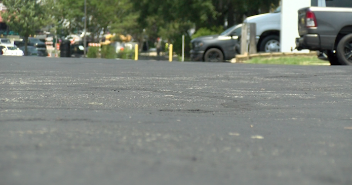 Health officials highlight warning signs as heat wave moves in