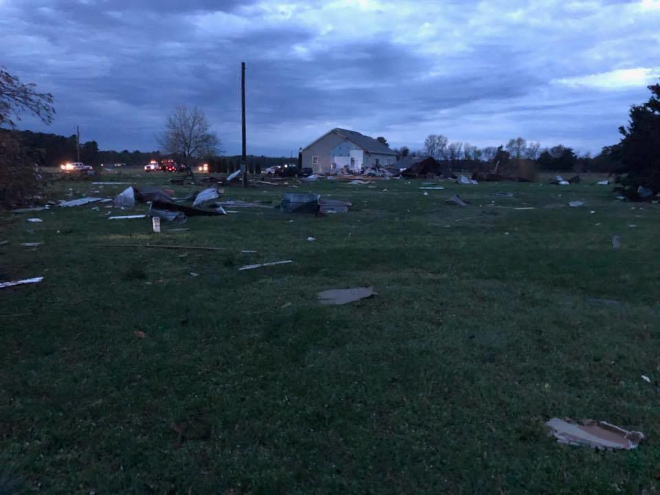 VIDEO Laurel community faces cleanup, rebuilding after early morning