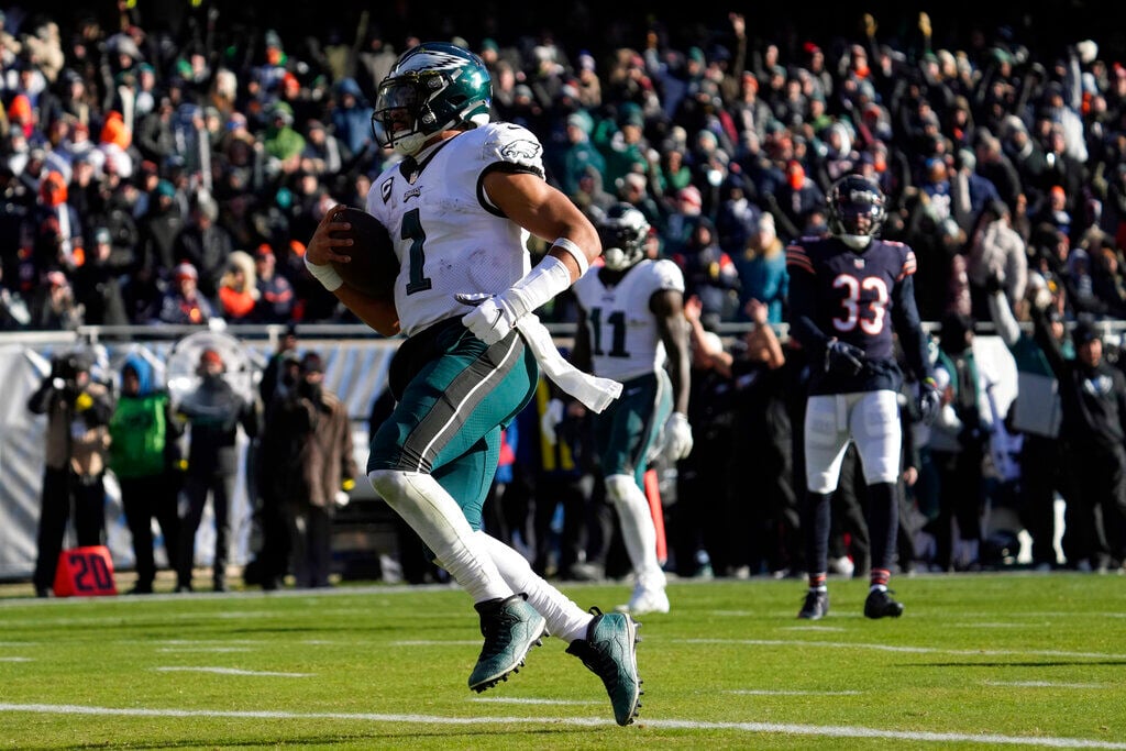 Jalen Hurts has 3 TDs, Eagles come back to beat Washington - The