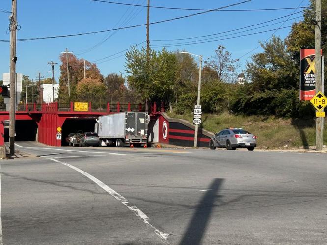 Louisville's 3rd Street "can opener" semi-truck