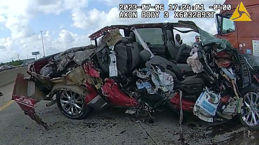 Truck involved in crash on I-65 in Clarksville 7.6.23