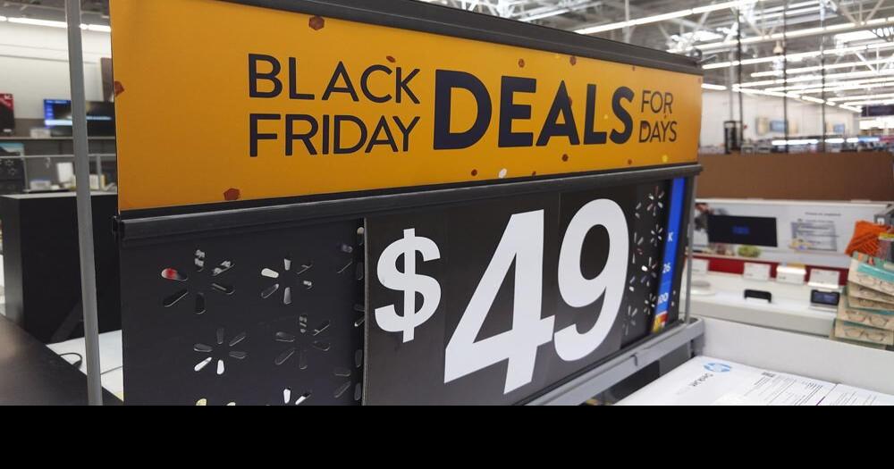 black-friday-sign-at-walmart-wdrb