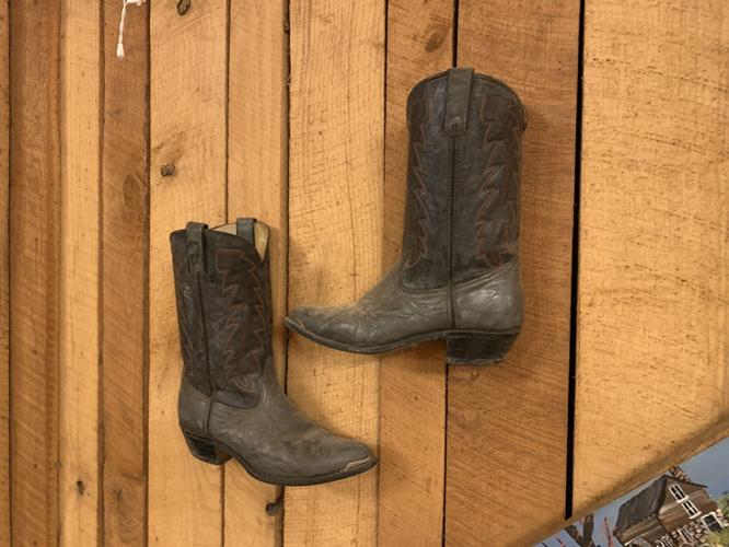 LIGHTS DANCE BARN - SCOTTSBURG - KEITH KAISER 6-25-202 0 (9).jpeg