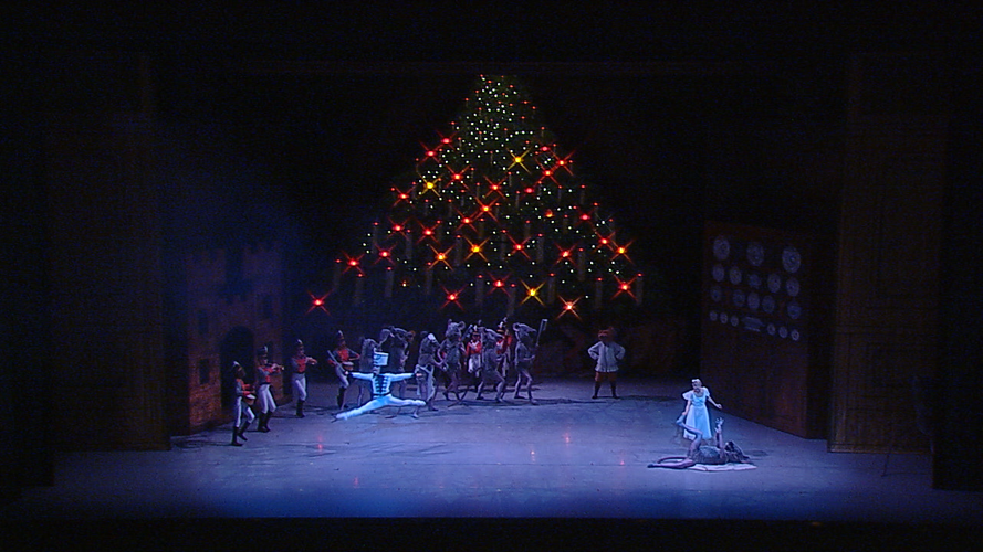 NUTCRACKER BROADCAST - 12-25-19 (87).png