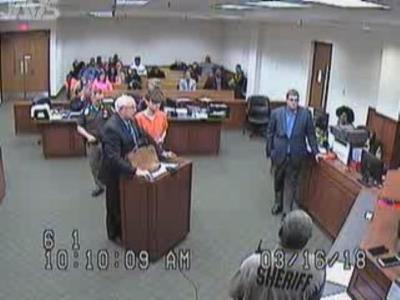 VIDEO UPDATE | Louisville man who dropped pants in court apologizes to judge