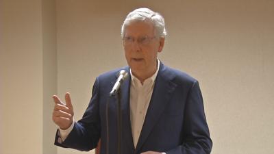Sen Mitch Mcconnell Receives Endorsement From The Kentucky Fraternal Order Of Police News Wdrb Com