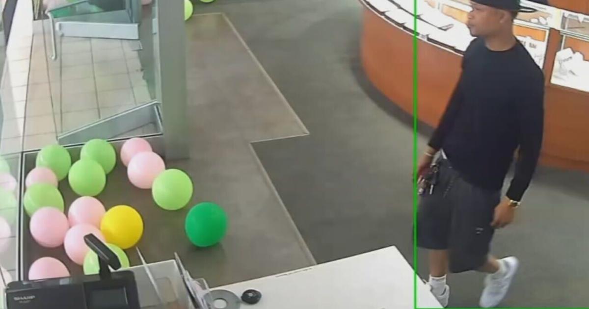 Southern Indiana police looking for man who allegedly used stolen credit card