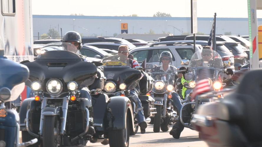 Motorcade for Vietnam soldier after return to Kentucky