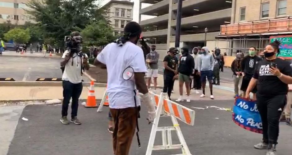 DOWNTOWN LOUISVILLE-PROTESTERS-6TH STREET-9-23-20-5.JPG