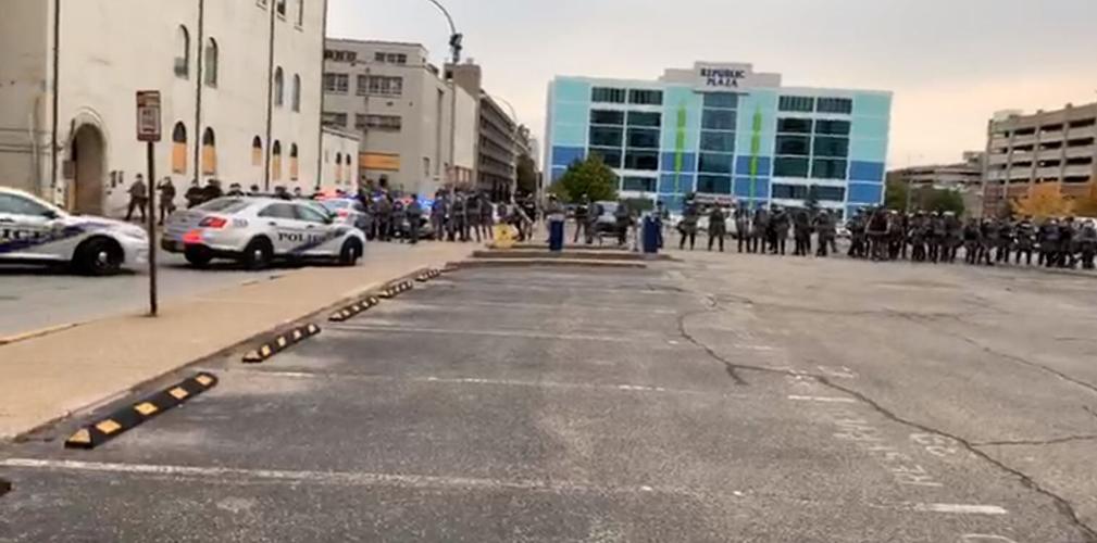 DOWNTOWN LOUISVILLE-PROTESTERS-6TH STREET-9-23-20-3.JPG