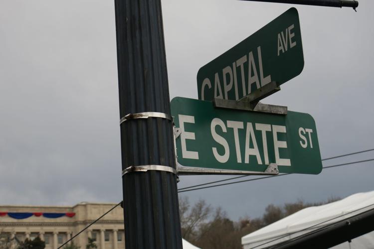 BESHEAR INAUGURATION DAY -PARADE 12-12-10-19  (29).JPG