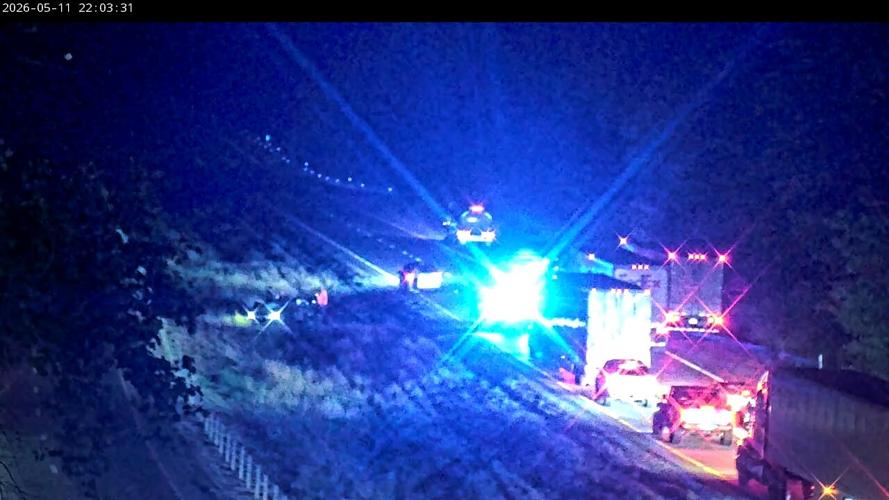 THREE VEHICLE CRASH I-71 SOUTH.jpg