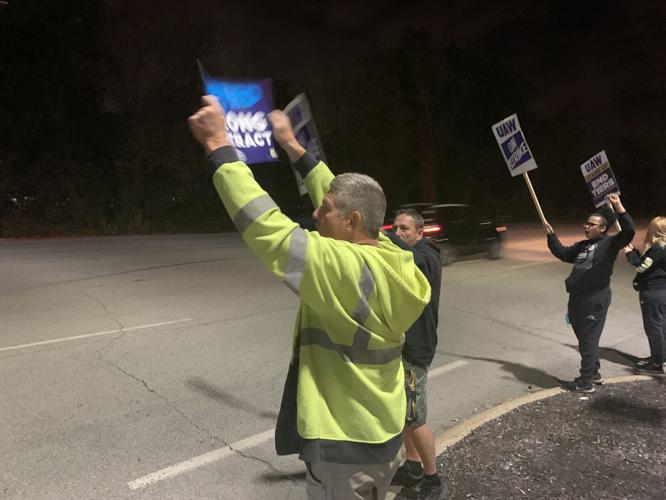 Kentucky Truck Plant UAW strike 10-11-23