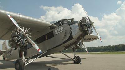First commercial plane offering tours in southern Indiana