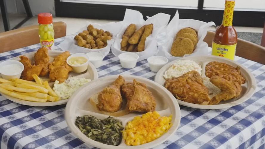 Gus's World Famous Fried Chicken