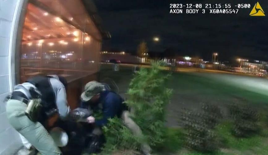 LMPD BODYCAM - 4TH AND CENTRAL 12-8-2023 6.jpg
