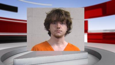 Gage Lewis mugshot.jpg