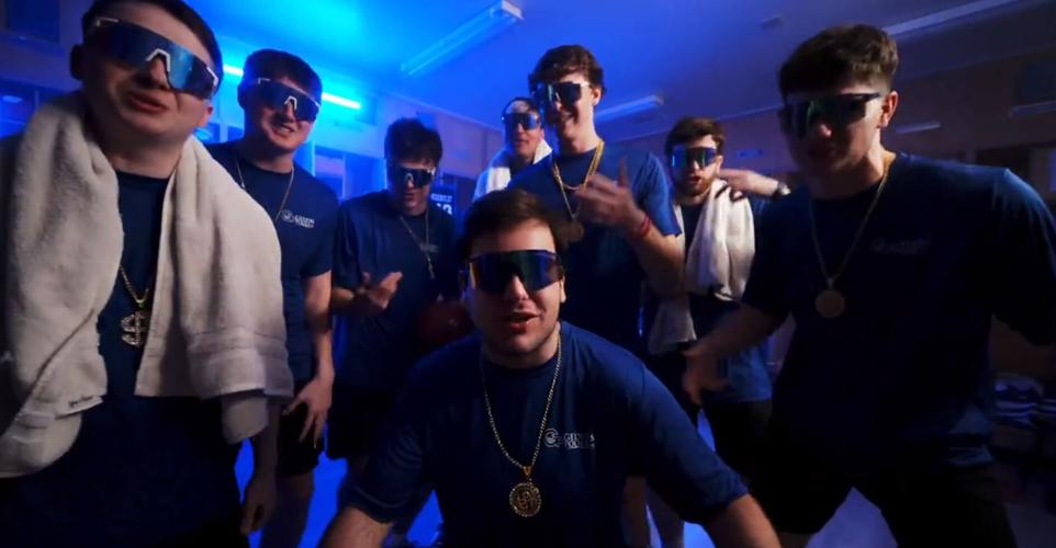 UK basketball managers.JPG