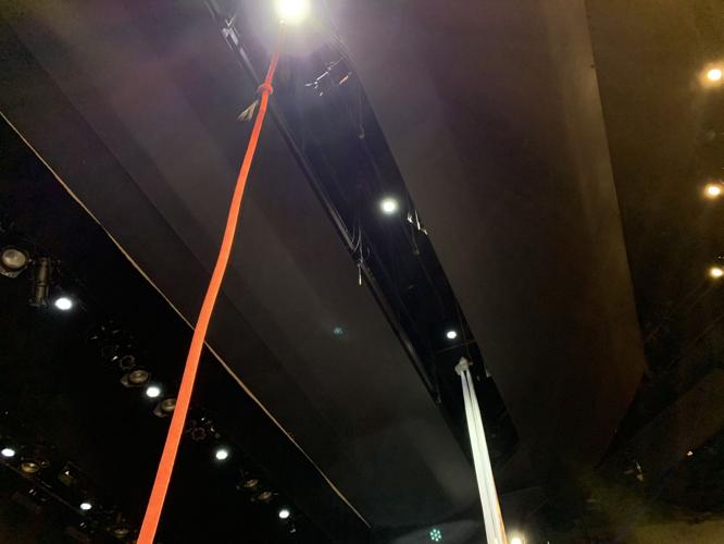 CirqueLouis 2019 red rope.jpeg