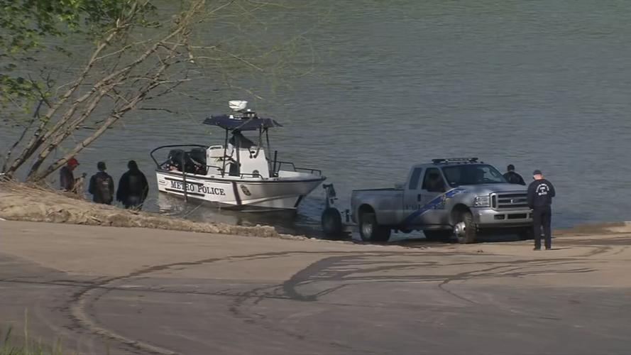 April 19, 2021 search for missing people at Greenwood Boat Dock after boat collides with barge on Ohio River on April 17, 2021