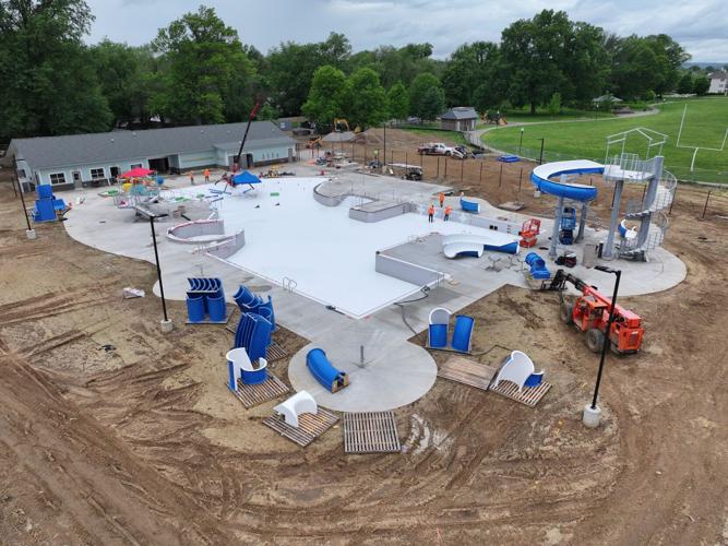 Construction on Algonquin Park Pool