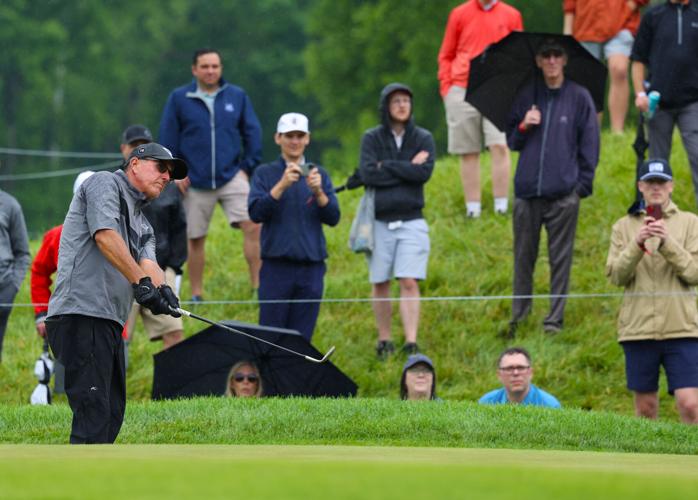 Phil Mickelson after chip shot.JPG