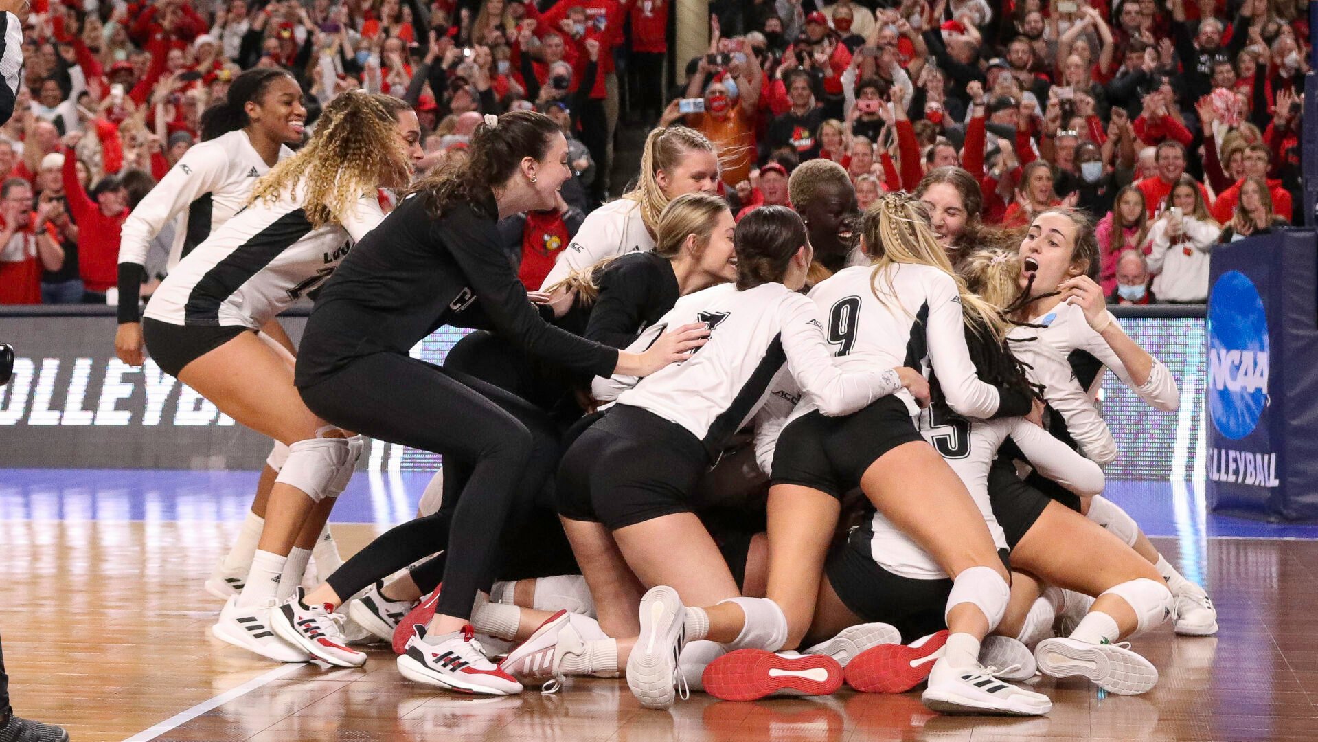 CRAWFORD | Louisville Volleyball Arrives At Final Four To Complete Its ...