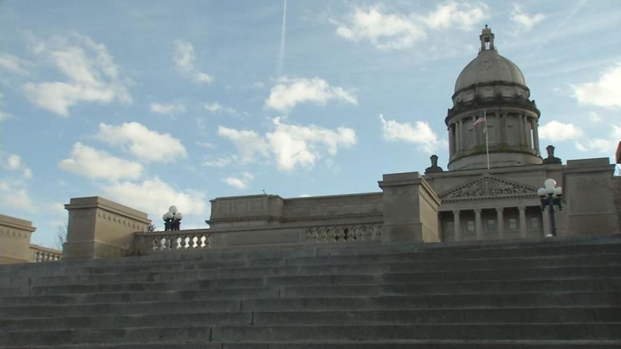 Capitol in Frankfort (generic)