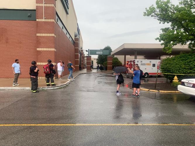 Greenwood Park Mall Shooting 7-17-22 (2).jpg