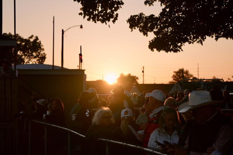 Sun rises on Thurby