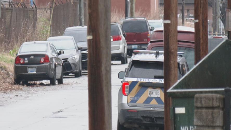 LMPD at scene of homicide in Louisville's Algonquin neighborhood
