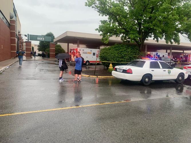 Greenwood Park Mall Shooting 7-17-22.jpg