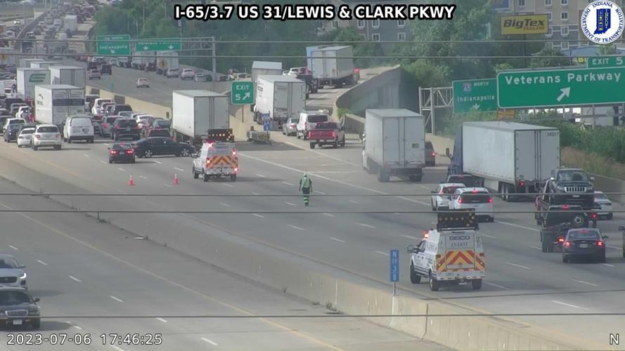I-65 injury crash