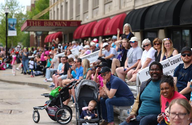 Crowd in 2024 Pegasus Parade.JPG